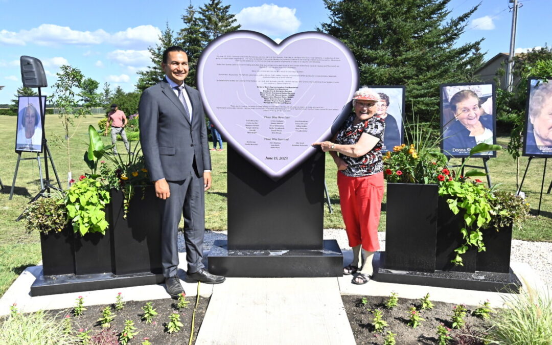 Carberry unveils memorial at Day Lily Park