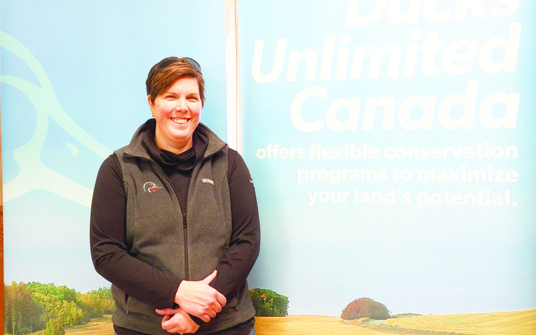 Ducks Unlimited Canada share information at open house