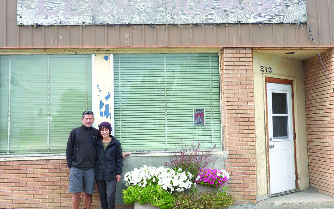 Will and Pam Wild stop in Baldur for an overnight visit