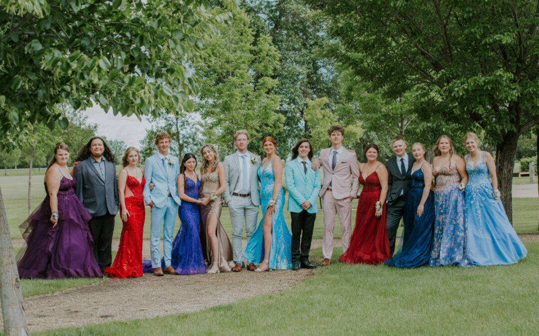 Despite rain Glenboro graduates sparkled and shined